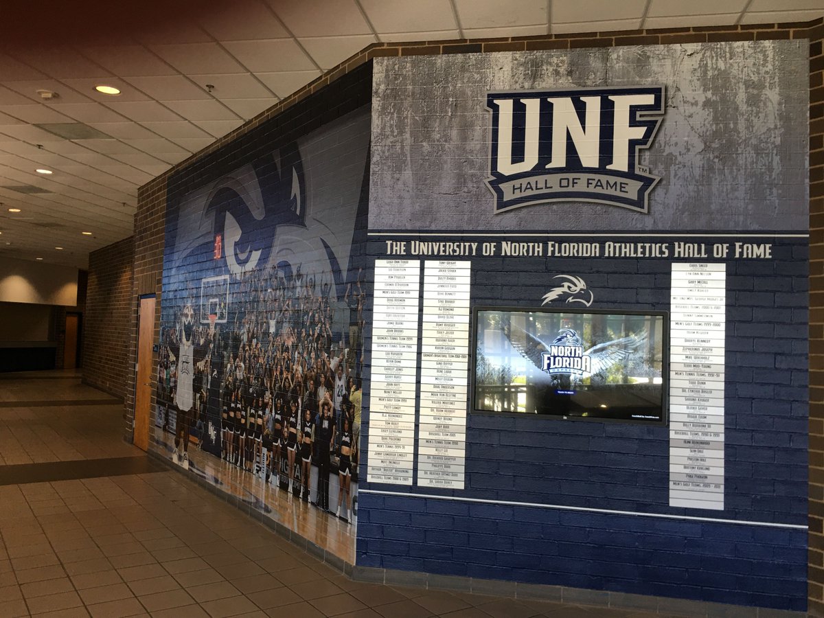 DMEVisual's tweet image. UNF Hall of Fame Wall 
Vinyl on brick photo op wall with Osprey Mascot.
Aluminum ACM plaques for Hall of Fame Members.
Interactive TV for Hall of Fame lookup.

#largeformatprinting #brandedenvironment #Vinywallwraps