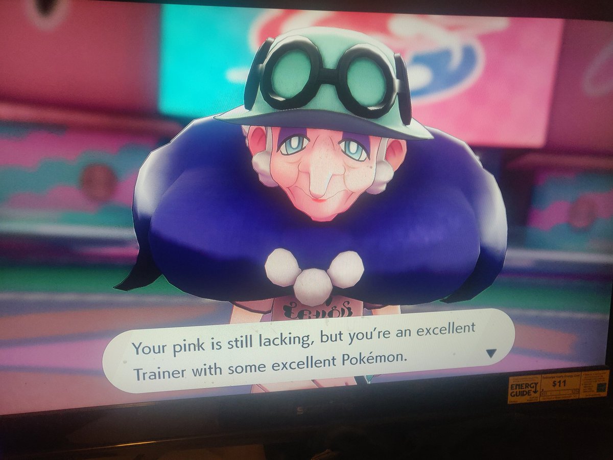 Percs_n_caicos's tweet image. Turns out Blanche is a gym leader and she was scouting me to be her successor, but we argued about always wearing pink, so I helped her find one. another gym down, new outfit pink hair for her. I need a spa day #hatelyn #pokemonswordshield
