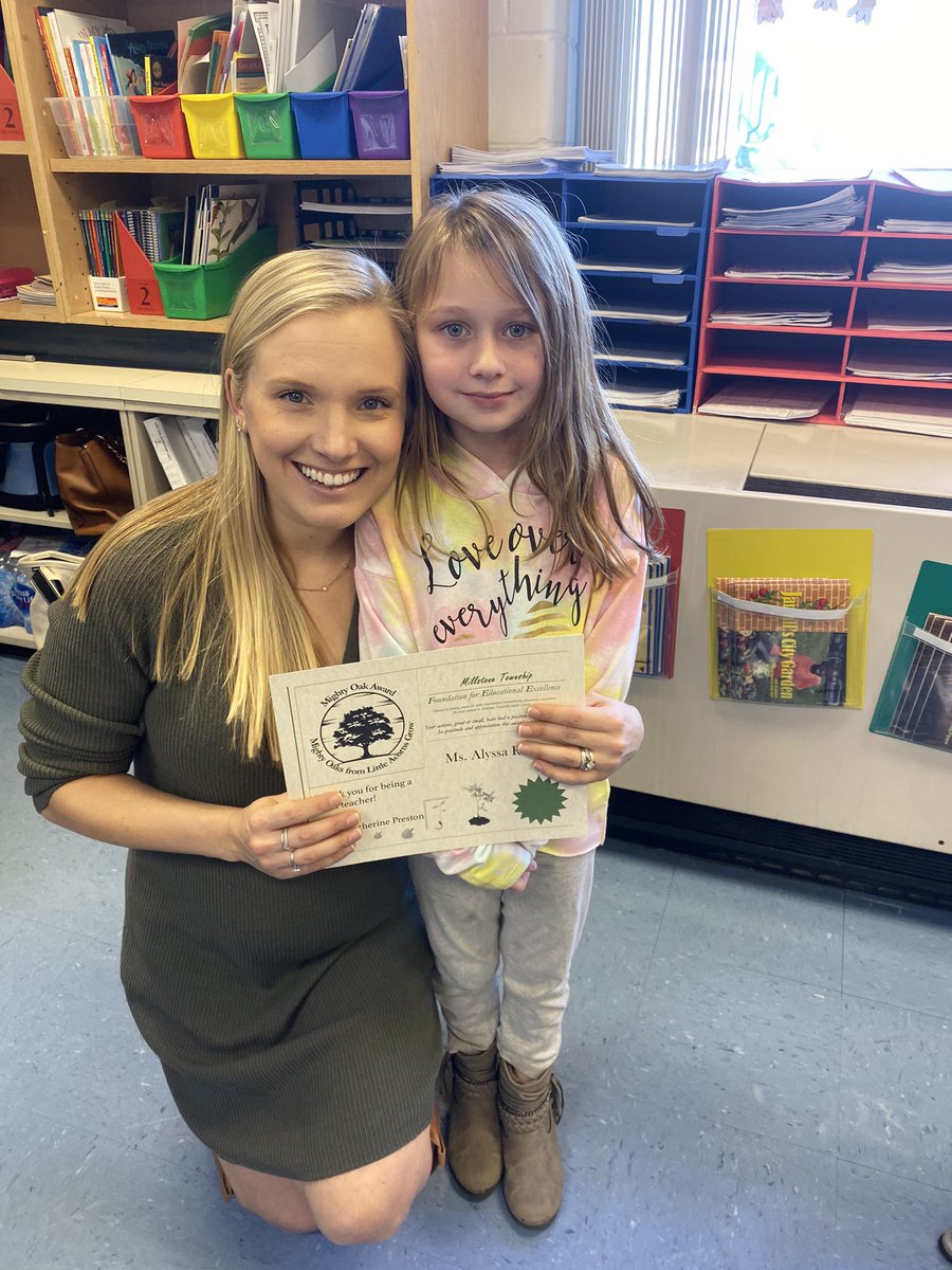 Alyssa Ridente tweet media