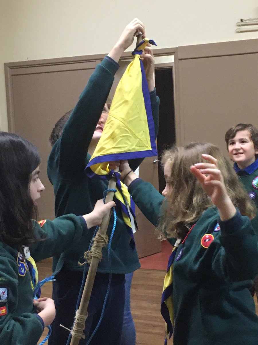 Tonight our cubs added to their repertoire of camp gadgets by learning how to construct a freestanding flagpole #pioneering #cubscouts #SkillsForLife #lashings #knots