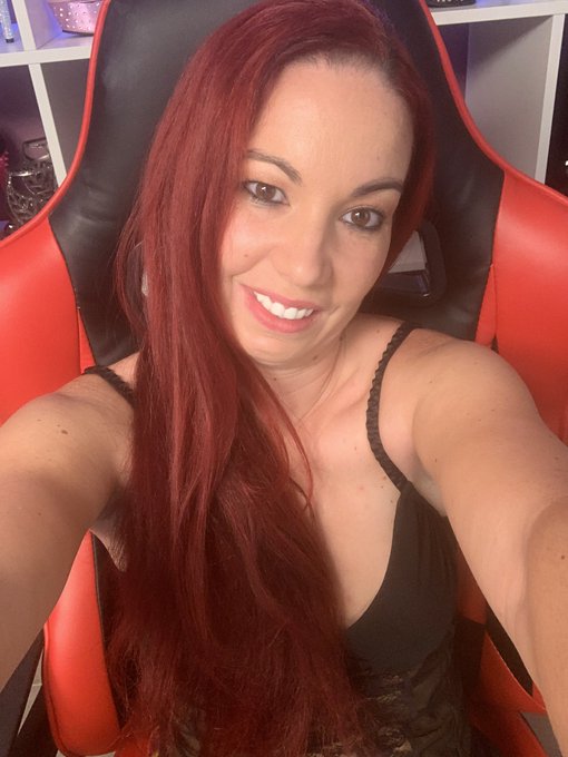 Wer m&ouml;chte mich ablenken und auf andere Gedanken bringen ?            https://t.co/6sQS4t7Z6r https://t<a href="/tag/arena"class="tags"><span>#arena</span></a><a href="/tag/k%C3%B6ln"class="tags"><span>#k&ouml;ln</span></a><a href="/tag/lanxess"class="tags"><span>#lanxess</span></a><a href="/tag/paulpanzer"class="tags"><span>#paulpanzer</span></a><a href="/tag/gl%C3%BCcksritt"class="tags"><span>#gl&uuml;cksritt</span></a>