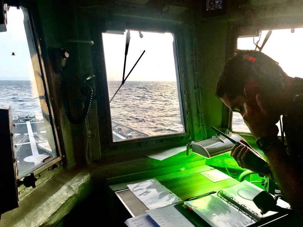Armada_esp's tweet photo. Nuestras unidades desde la mar afrontan sus guardias nocturnas tras el ocaso. 🌅

Defendemos con orgullo los intereses de #España desde la mar.
#BuenasNoches

#SomosLaArmada
#DefendemosEspañaDesdeLaMar https://t.co/Gewmy3WfXe
