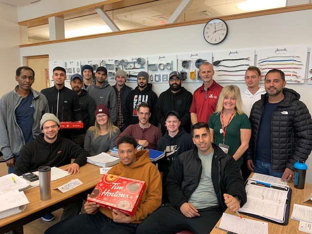 SkilledTradesBC's tweet image. Dal Dhatt visited with Level 4 Electrician apprentices at @KwantlenU and dropped off some donuts to celebrate Apprenticeship Recognition Month. #ApprenticeNow