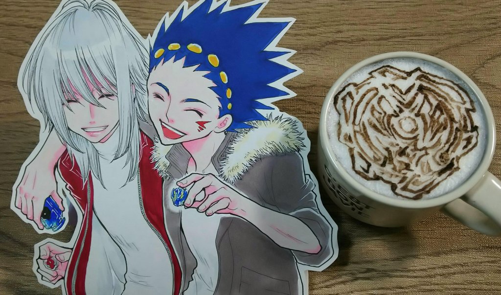 愛村サキ Auf Twitter 新ヴァルキリーデザインコンテスト 開催なので 全てはここから な 初代ヴァルキリー カフェラテを ベイブレードバースト 蒼井バルト 紅シュウ