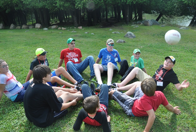 Mr4H's tweet photo. Why Youth Adventure Camp? Your #GivingTuesday donation will support youth as they build fun, friendships, and leadership skills through team tasks and camp sports. Consider supporting YAC and help sow the seeds of leadership. #4His4me @4HOntario   https://t.co/QLrWL03tL7 https://t.co/qcYrapI6E5