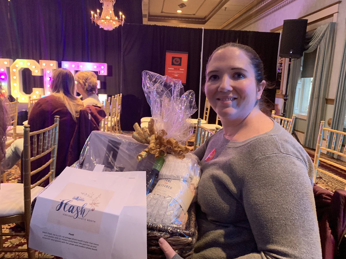 LineRemax's tweet image. Anna’s a winner @TheMendenhallInn bridal show.  So many good suggestions &amp;amp; a fun fashion show