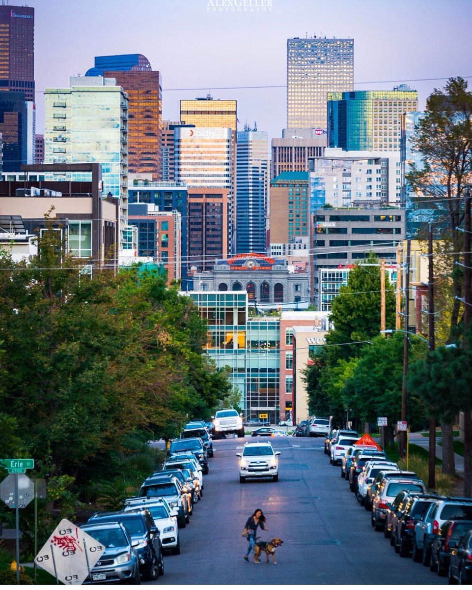 Looks like we’re in for quite the storm, and just in time for the holidays! Where are you hunkering down to keep warm? ❄️

Photo via @agellerphoto
