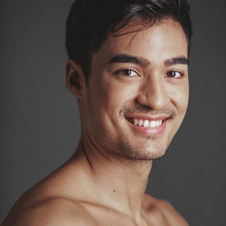 pinoysexymen's tweet photo. “ Joschi Copter”
#BenchBody
#BenchUnderwear
#Bench
#bencheveryday
#BENCHHoliday2019
#benchactive
#BenchBrief
#PinoyActor
#Pinoy
#PinoyModel
#PinoyStar
#Joschicopter https://t.co/w7mJqfO0s7