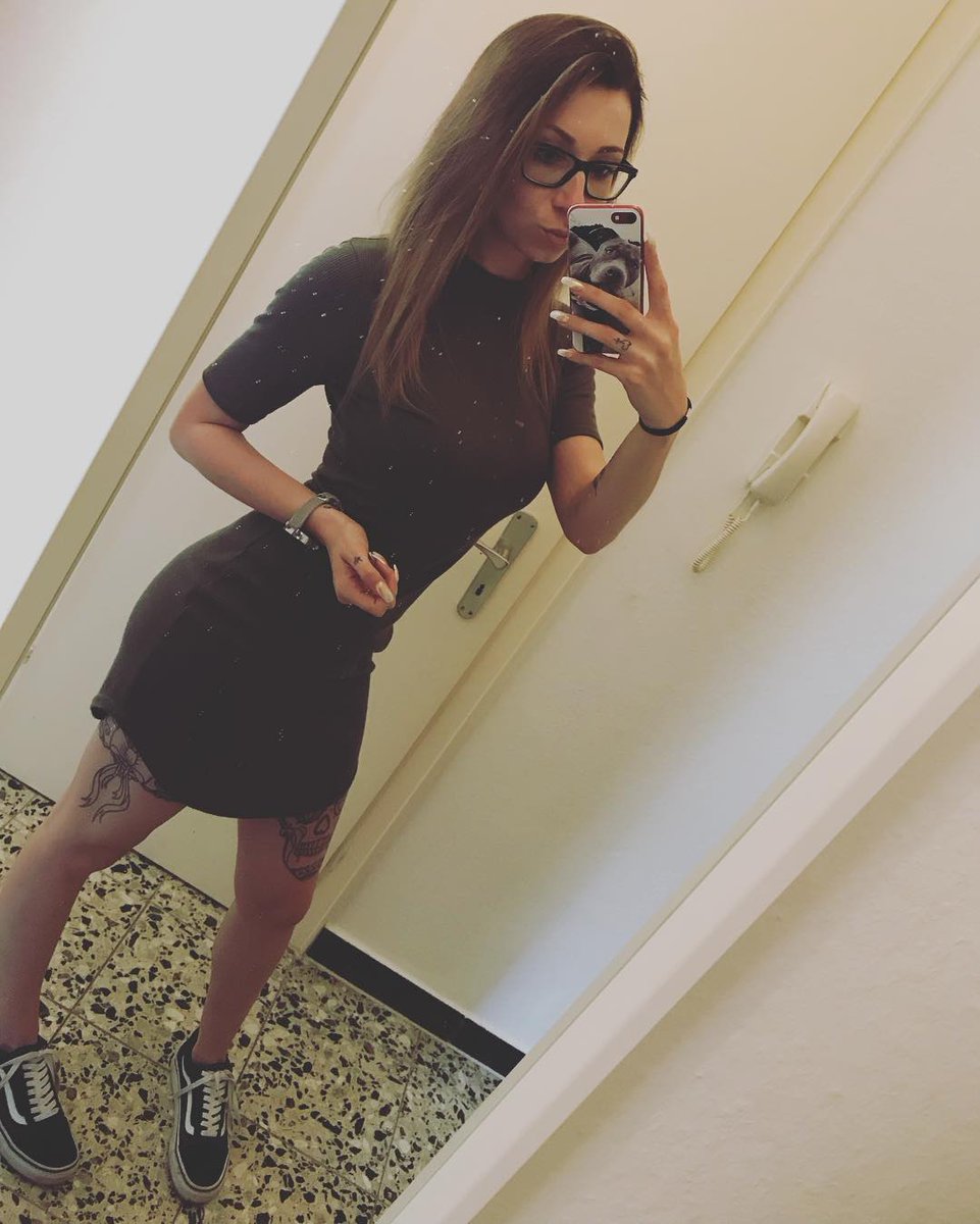 Es werden immer die falschen Menschen geliebt und die ehrlichen ignoriert. 💘