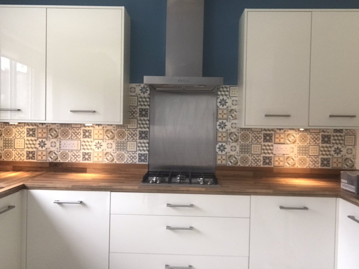 wall_pc's tweet image. Simple cheap patterned ceramics but very effective