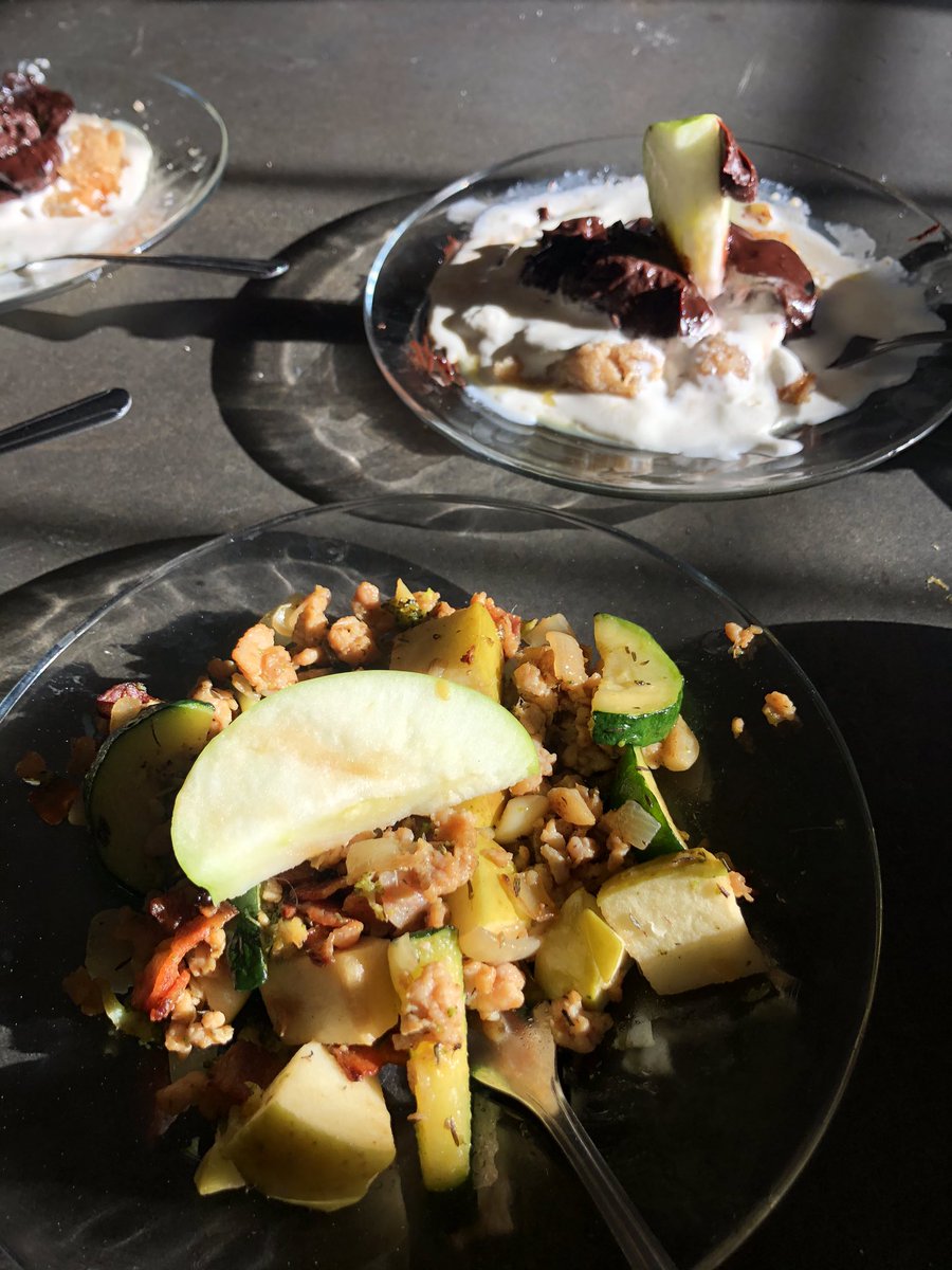 AWSMiddleSchool's tweet photo. Another successful Iron Chef challenge for these 8th grade students as part of Experience Days #goodenoughtoeat https://t.co/ExsZeusMIv