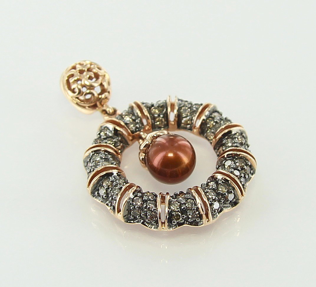 roathspawnshop's tweet photo. Ladies Chocolate Pearl Pendant
- Ladies 14 karat rose gold 7.5mm chocolate pearl and 59 small diamond pendant
- 7.3 grams
- Karat : 14K
- Diamond : Round
#Pearl #diamonds #gold #jewellery #pendat #SurreyBC #pawnshop https://t.co/gHgbAkNOWN