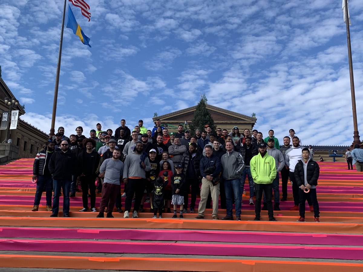 Thank You <a href="/IBEW98/">IBEW Local 98</a> @pdjneca Apprentices for proudly decorating the   Art Museum steps for the 2019 Thanksgiving Day parade <a href="/6abc/">Action News on 6abc</a>