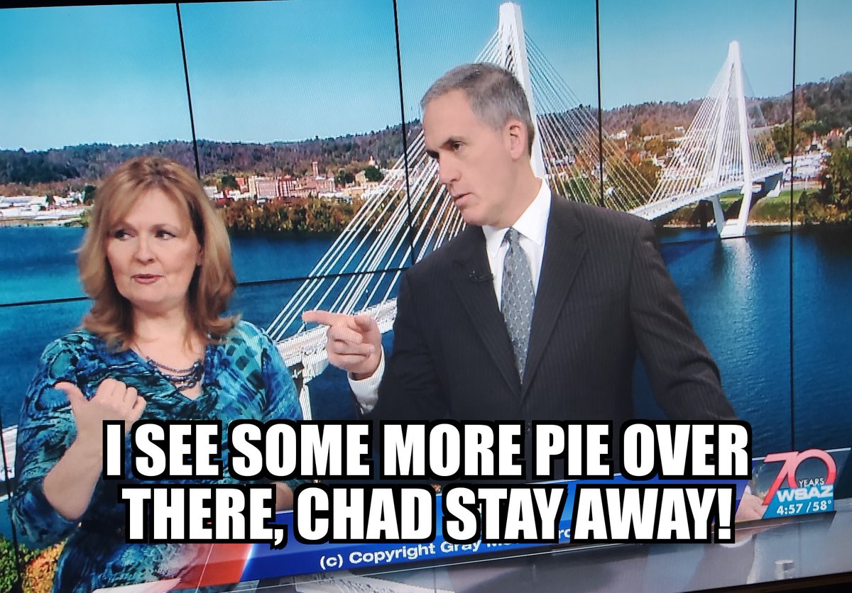 jonfun's tweet photo. #WSAZ #FirstLookAtFour apparently there is pie in studio... @WSAZirr @wsazsusan @amandabarren @WSAZTaylorEaton @WSAZChadHedrick #FadeToBlack #HowToCloseTheShow #meme @jokeswilltravel https://t.co/qFvfrWKnlG