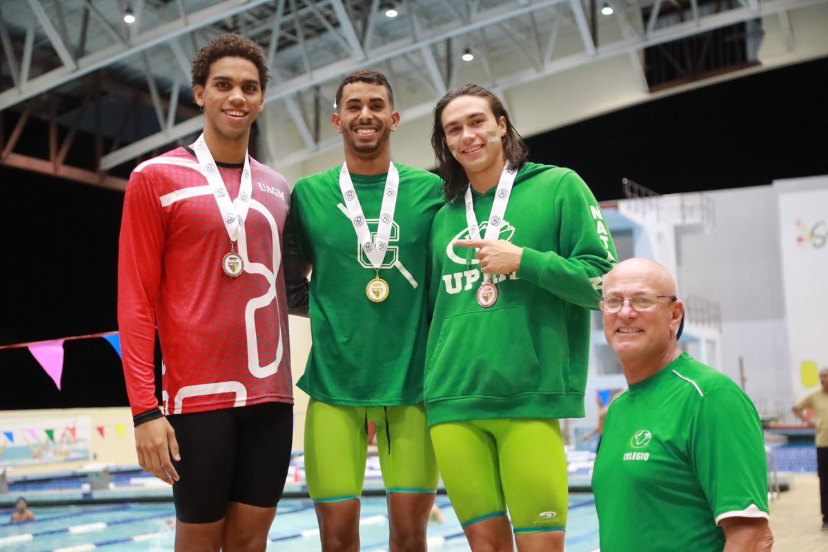 _louisortiz's tweet photo. Wow, qué LAI! Simplemente no tengo palabras para describir lo feliz y orgulloso que estoy con mi desempeño y con el de mi equipo! Piscina larga no viene fácil 🐶🔥#CAAMpeones #Colegio #8/8🥇 https://t.co/Mo9jaOdwU2