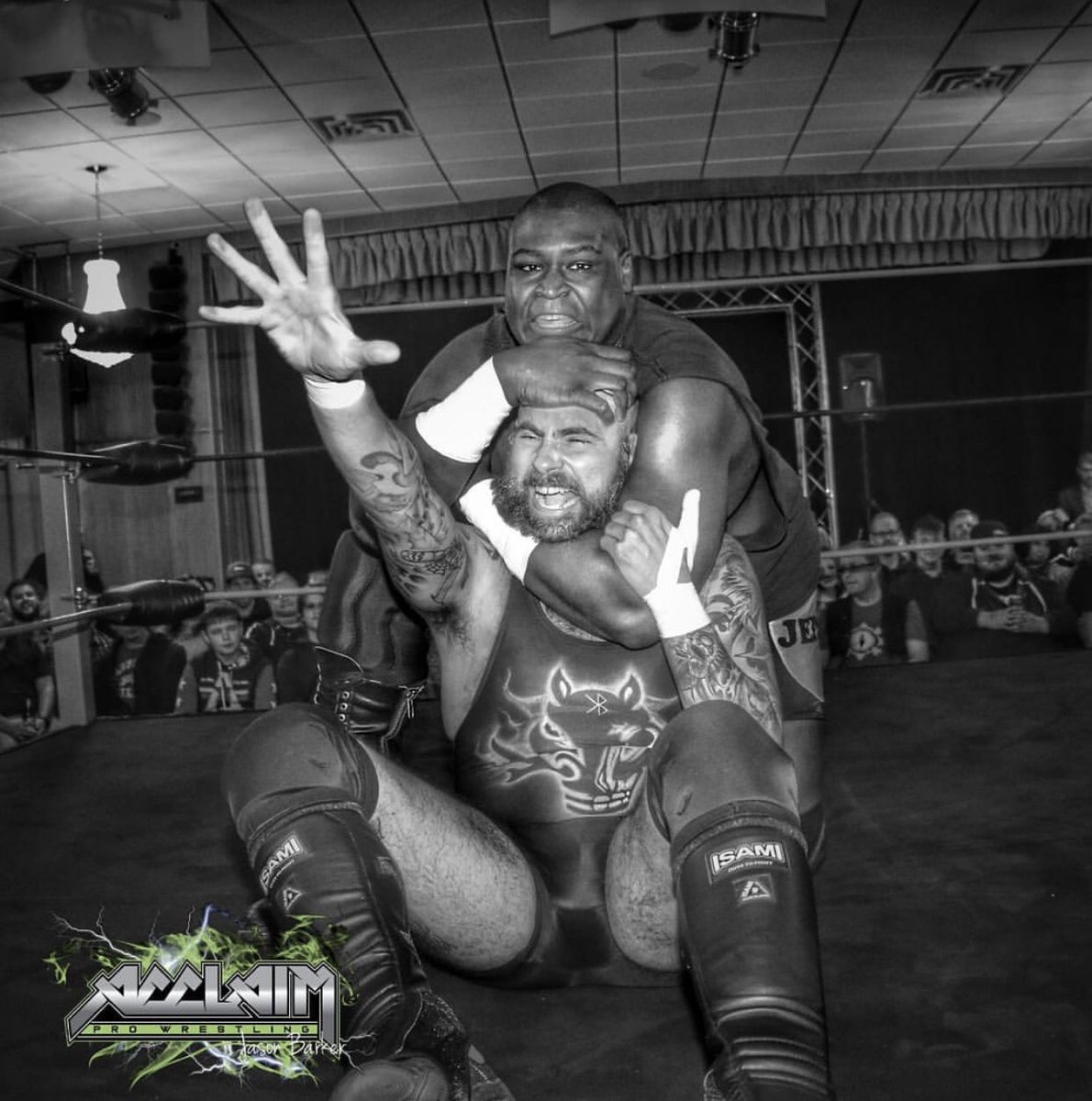 Acclaim_Pro's tweet photo. .@KarlJepson and @ChuckBell81

#ottawa #ontario #canada #myottawa #wrestling #prowrestling #professionalwrestling #indiewrestling #ilovewrestling #aew #wwe #apw #acclaim #karljepson #chuckbell #acclaimprowrestling https://t.co/vpufEOZyHt