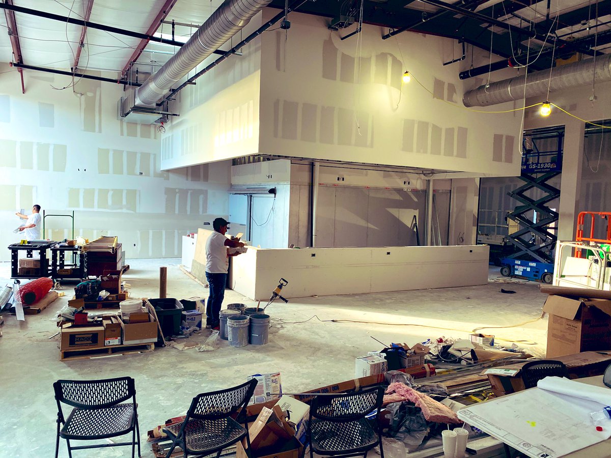 rollertown's tweet photo. Permanent location. Temporary location. It’s so on and poppin. https://t.co/QE0PpAxzrG