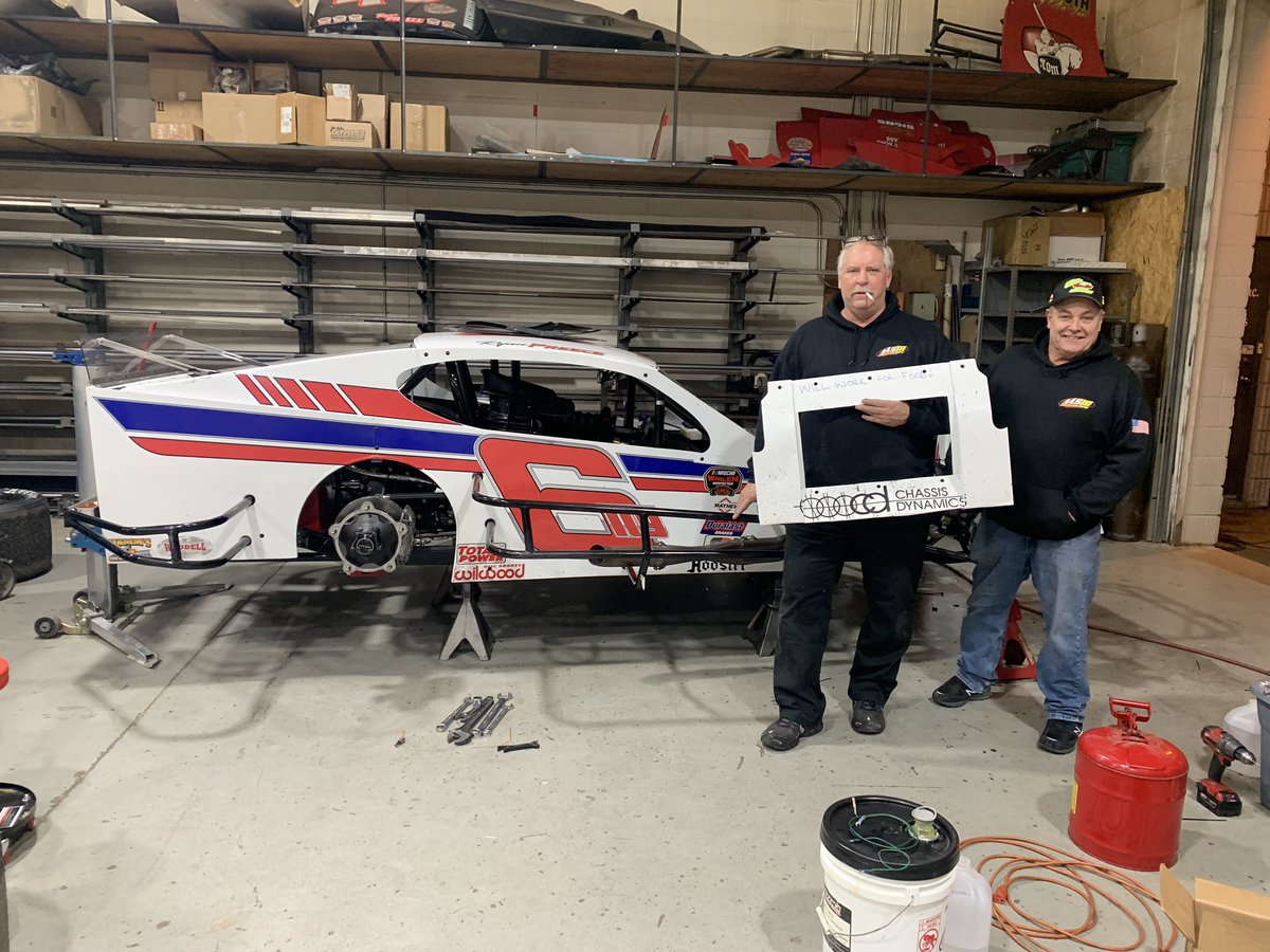 RyanPreece_'s tweet image. @doug_coby had some helpers today 

#willworkforfood