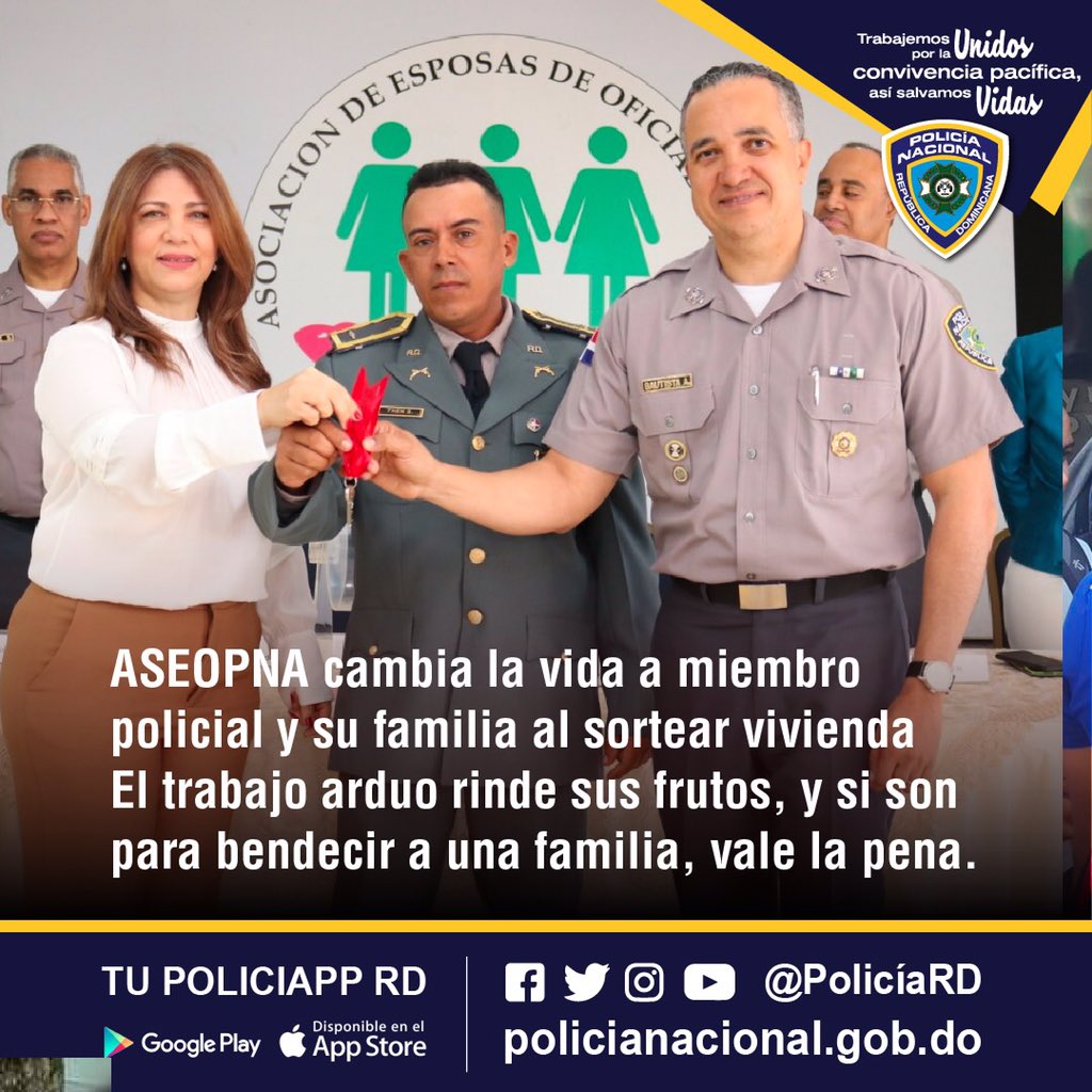 AseopnaRD's tweet photo. ASEOPNA cambia la vida a miembro policial y su familia al sortear vivienda
El trabajo arduo rinde sus frutos, y si son para bendecir a una familia, vale la pena. https://t.co/Phmql8DtjG