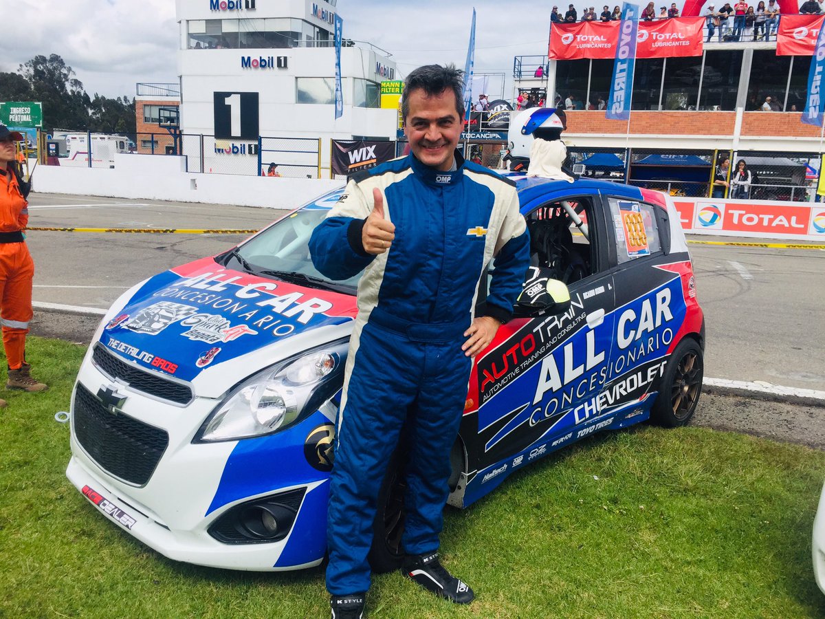 DetailingBros's tweet photo. Felicitamos a @ricardoaosorio por su victoria en la valida final y el subcampeonato de la categoría Clase A del @tc2000colombia.

¡Vamos por mas en 2020!

📷 @fedeautos https://t.co/nekeAfeQHP