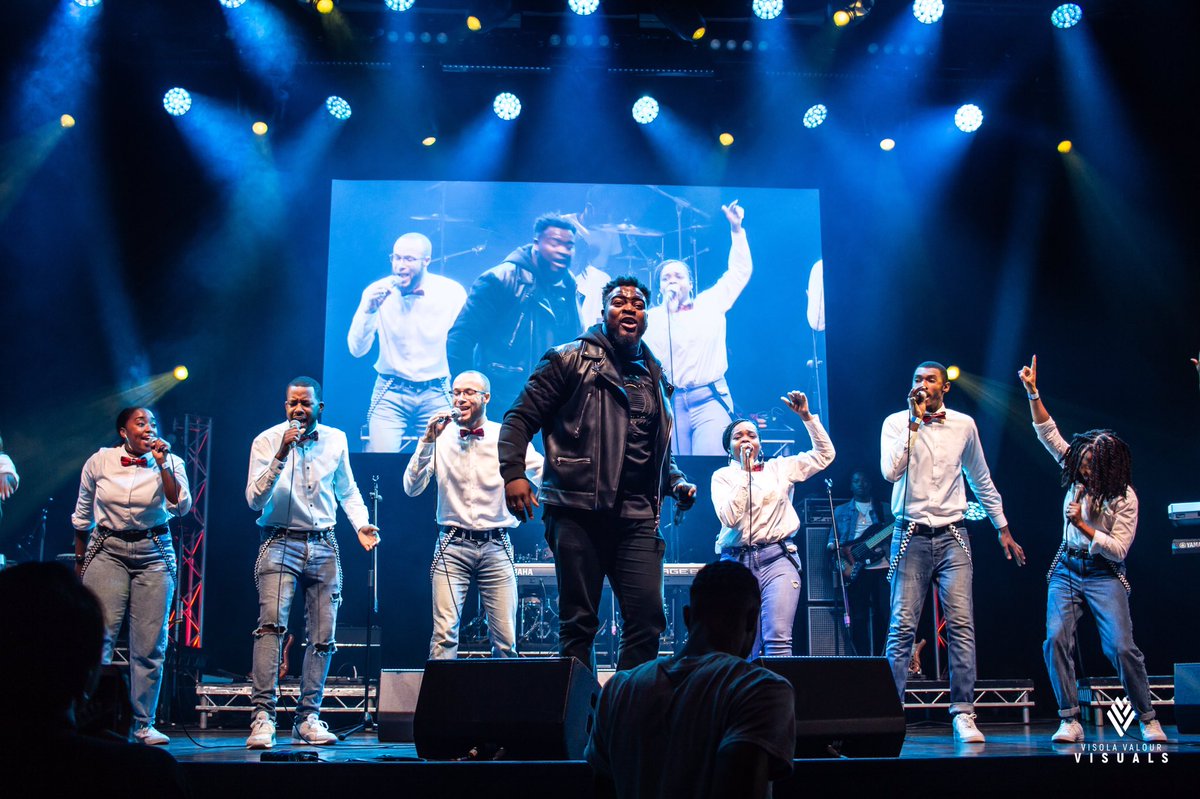 VisValVisuals's tweet image. S U P P O R T
||
We are one family in Christ. When you succeed, we all succeed in Christ.
||
#VisolaValourVisuals #EventPhotography #VolneyMorganandNewYe #VolneyMorgan #EmmanuelSmithConcertLive #IndigoO2 #Support #Christ #Family