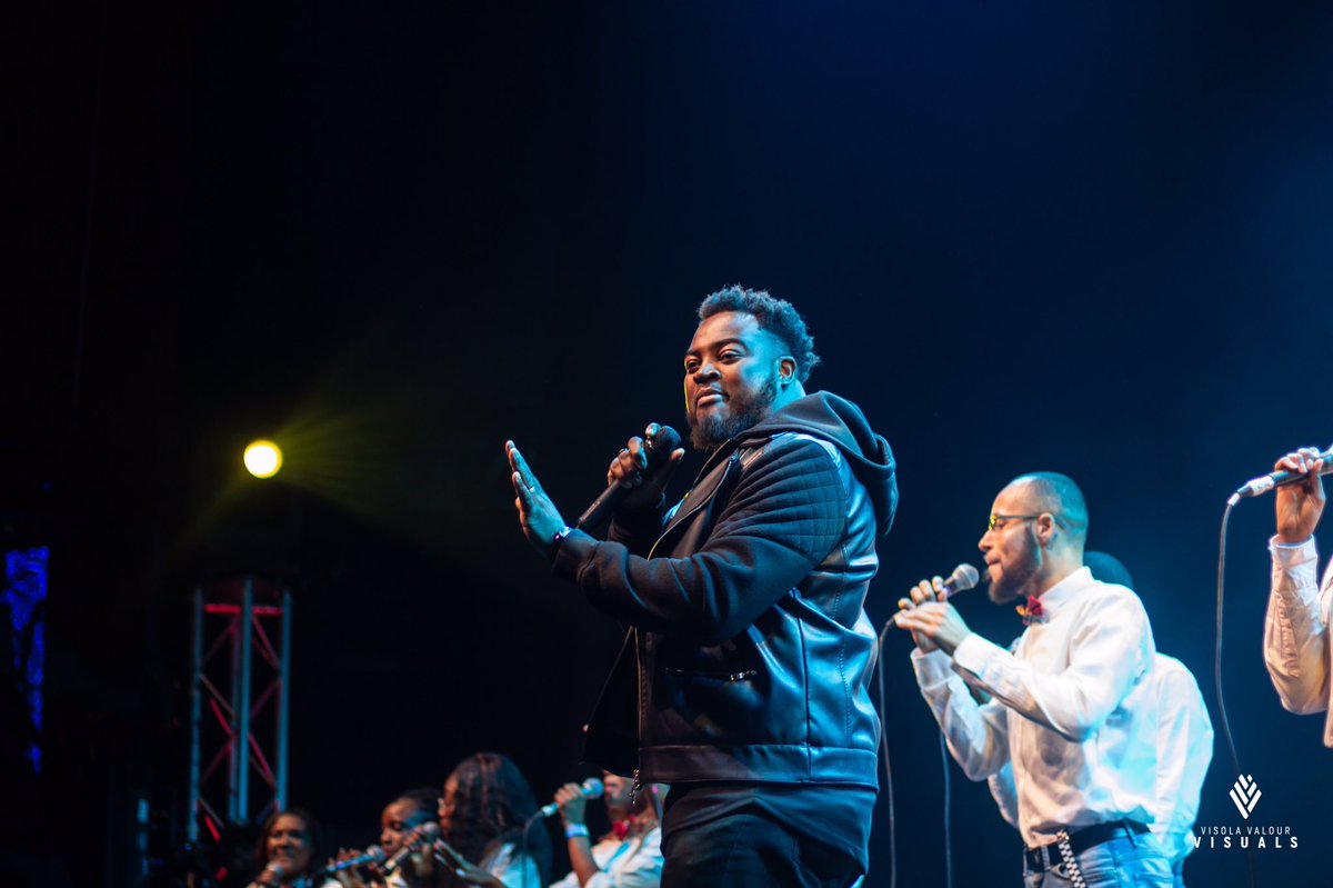 VisValVisuals's tweet image. C H R I S T  I N  M E
||
Pause....when you see us sing or dance, you don’t see us you see Christ within us.
||
#VisolaValourVisuals #EventPhotography #VolneyMorgan #VolneyMorganandNewYe #Christ #ChristInMe #ChristInUs #Dance #Sing