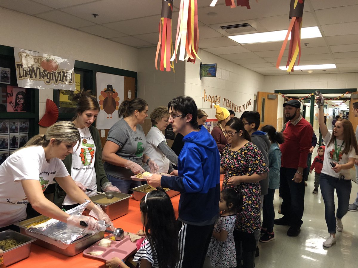 MsGroover2's tweet photo. It’s the best time of year! Guilford’s annual Thanksgiving dinner!! #givethanks19 #gatorsdeserveit20 @GuilfordEle https://t.co/vt0H9Z3Dhf