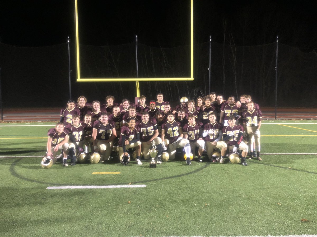 SHRHS_Football's tweet image. Fantastic evening for football and our boys took care of business! A huge “Chicken Bowl” Victory which capped off a very solid season for these guys, finishing with a winning record! these guys are part of the solution now and certainly in the future! #TrustTheProcess