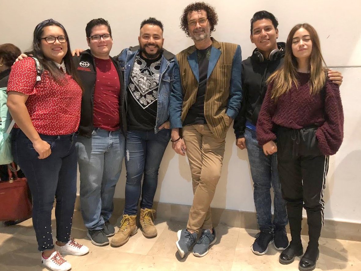METRO_Tam's tweet image. Compartimos imágenes de &quot;Un acto de comunión&quot; y la Charla &quot;Actuación modelo 2020 ¿Vocación o Espejismo?&quot; de la compañía: A.A. Teatro de la #CDMX

#Ecos2019 #TeatroExperimental #METROTam #CulturaTam