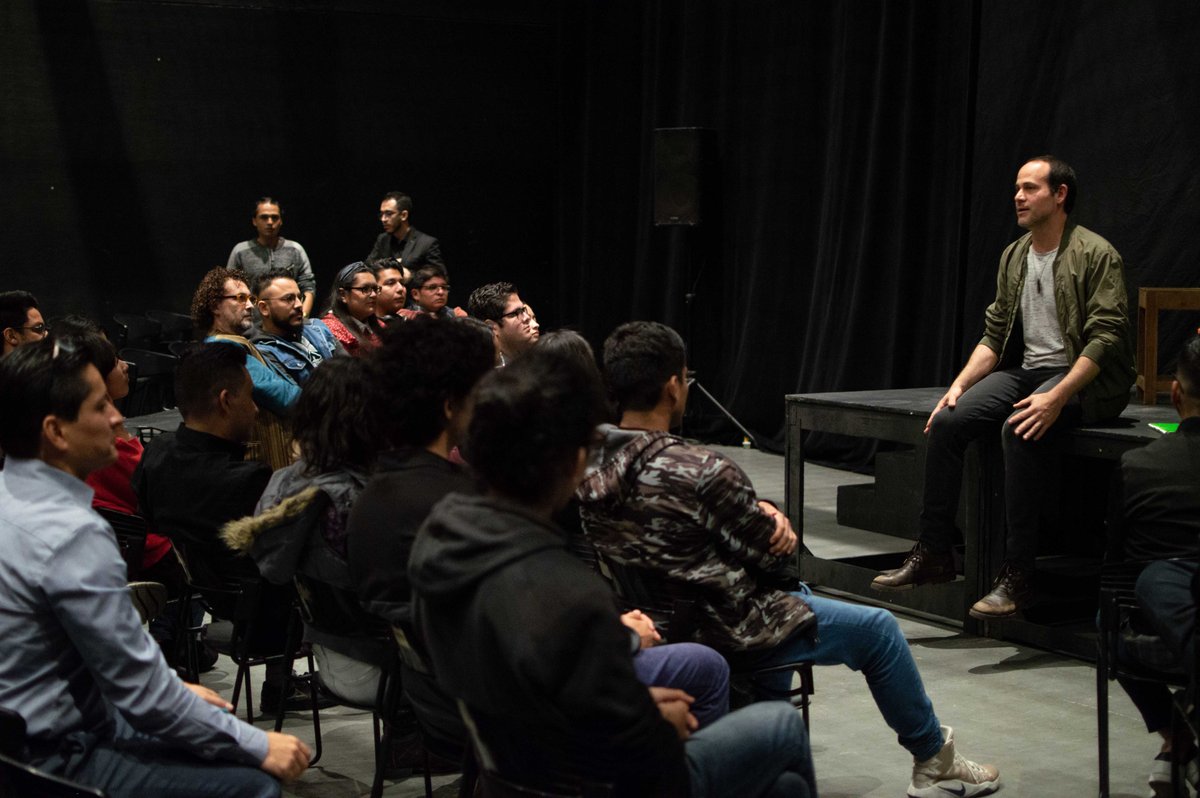 METRO_Tam's tweet image. Compartimos imágenes de &quot;Un acto de comunión&quot; y la Charla &quot;Actuación modelo 2020 ¿Vocación o Espejismo?&quot; de la compañía: A.A. Teatro de la #CDMX

#Ecos2019 #TeatroExperimental #METROTam #CulturaTam