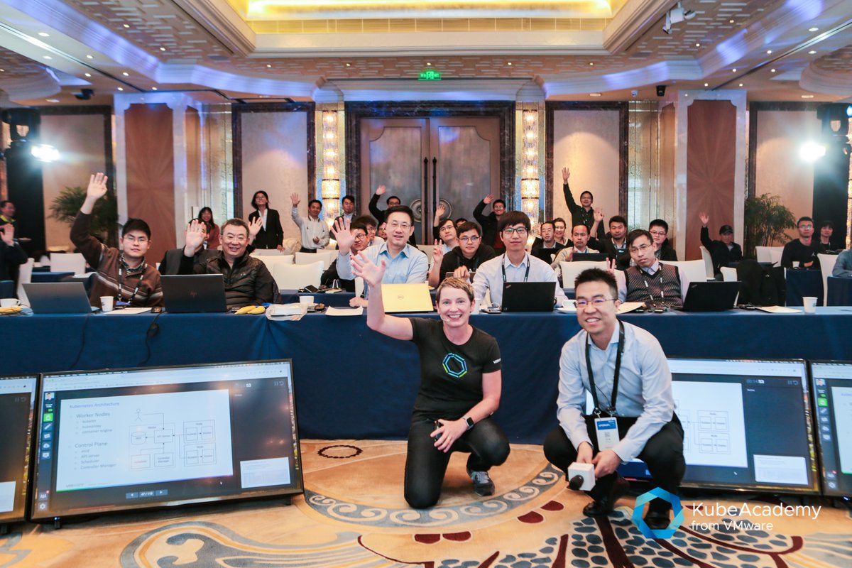 Thanks vForum Beijing for hosting a great KubeAcademy session! #vForum #kubeacademy <a href="/cloudnativeapps/">Cloud Native Apps</a>