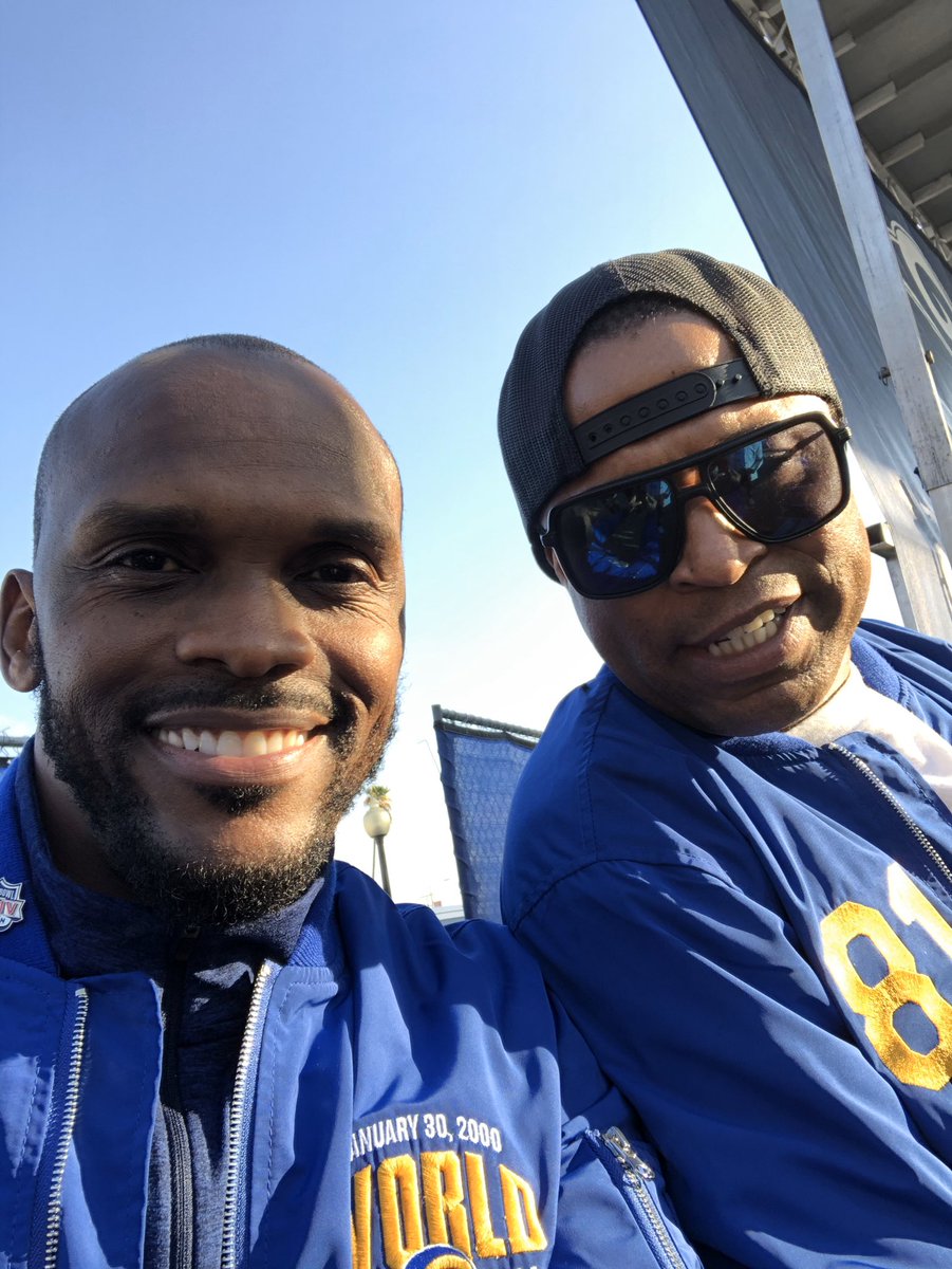 IsaacBruce80's tweet photo. Celebrating the 20th anniversary of Super Bowl XXXIV with some MNF in LA! @RamsNFL #STLraised #TheShow #BALvsLAR #GSOT https://t.co/401xXYaIgt