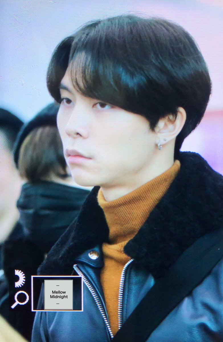 SeoJohnnyBr's tweet photo. [#PREVIEW] 26.11.19 - Johnny @ Aeroporto de Incheon
© Mellow Midnight    

#NCT #NCT127 #JOHNNY #쟈니 @NCTsmtown @NCTsmtown_127 #YOUNGHO #영호 https://t.co/LKDjSzTLoT