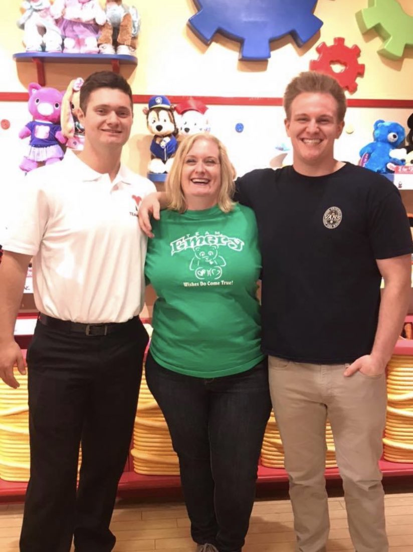 Emery_miller97's tweet photo. TOMORROW NIGHT!!!

@Team_Emery 5th annual Build-A-Bear night 🧸

San Tan Mall. 5-9 PM. 10% discount. Help bring joy to a sick child’s face this Christmas season 🎄 

WE CAN’T WAIT TO SEE YOU! https://t.co/cQTt9FbsIQ