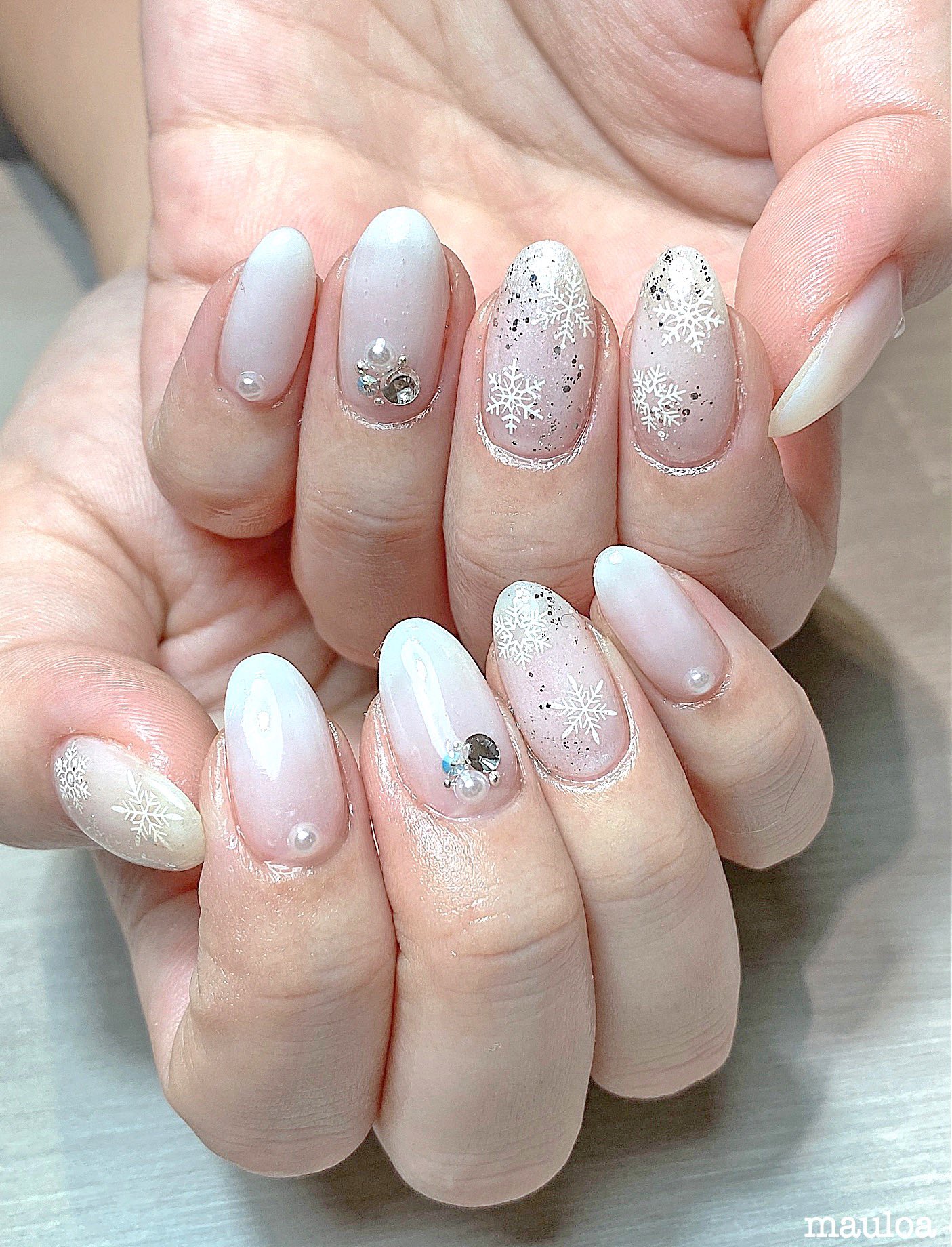 Mauloa 白グラデと雪の結晶 みなさん冬モードですね いつもいつもありがとうございます 冬ネイル 秋ネイル19 冬ネイル19 デザインチップ 阿部野 白グラデネイル Mananails くすみカラーネイル Nail 天王寺ネイルサロン 天王寺 Mauloa 白グラデと雪の結晶 みなさん冬モードですね いつもいつもありがとうございます 冬ネイル 秋ネイル19 冬ネイル19 デザインチップ 阿部野 白グラデネイル Mananails くすみカラーネイル Nail 天王寺ネイルサロン 天王寺