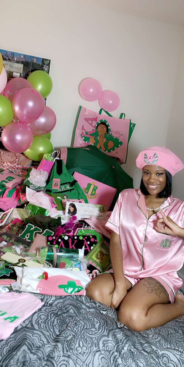 _BeautifulNisha's tweet image. #SweetAlphaPi #TheDime #SorryForTheWait