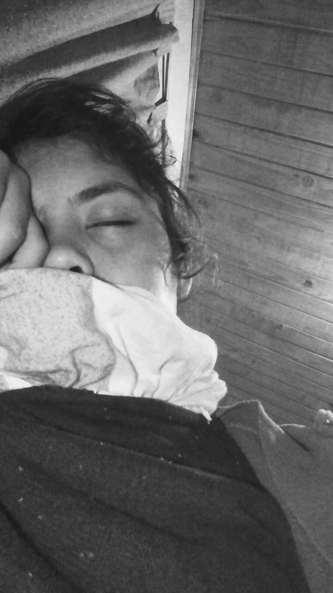 Dylan21184679's tweet photo. Y fue en ese momento en el cual me dí cuenta que sentía una conexión muy fuerte y a la vez especial, me dí cuenta que había algo más que una amistad de "mejores amigos", algo más fuerte, más íntimo y tome la decisión de cuidarte y protegerte más que a mí mismo. ♥️
#MiOta https://t.co/ZRIAX57lPt