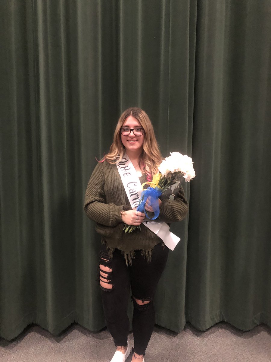 Congratulations to our new white carnation <a href="/Chloe_Nicole98/">Chloe Nicole</a>