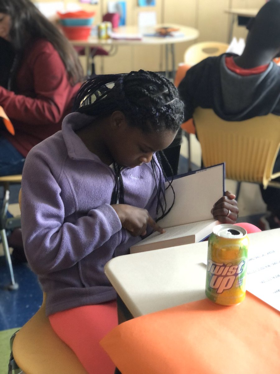 BrandeeStaud's tweet photo. My 5th graders sampled different genres during today’s book tasting! @Hamilton_RV #BigBlueOneTheMove https://t.co/EQVtKFEQ3i