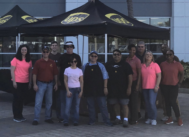 We appreciate our customers. Firing up the grill 🌭 🍔 for <a href="/XYMOGEN/">XYMOGEN</a>. Happy to be a part of their turkey trot run 🏃‍♀️ festivities. #TogetherWeAreUPS bit.ly/2XMWsVf