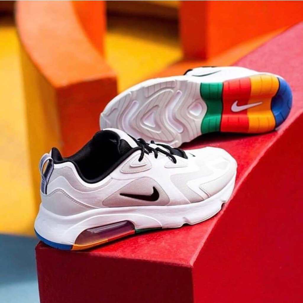 air max 2 2 world stage