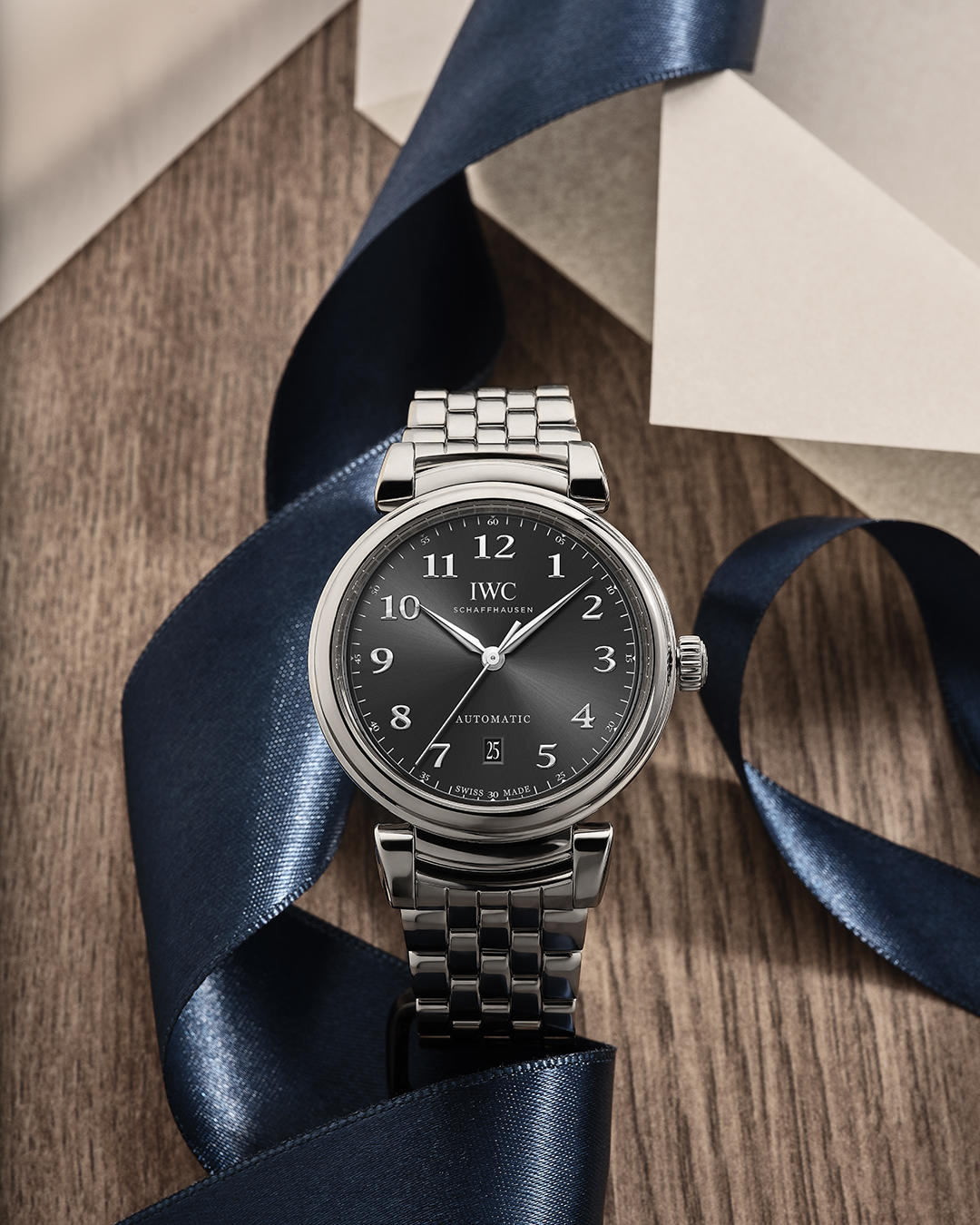 IWC Watches on X Those who truly appreciate understated luxury will delight in unwrapping the exquisite IWCDaVinci Automatic Ref. IW356602 IWCSeasonsGreetings https t qPJIDvumZs https t 4beTEKpZ...