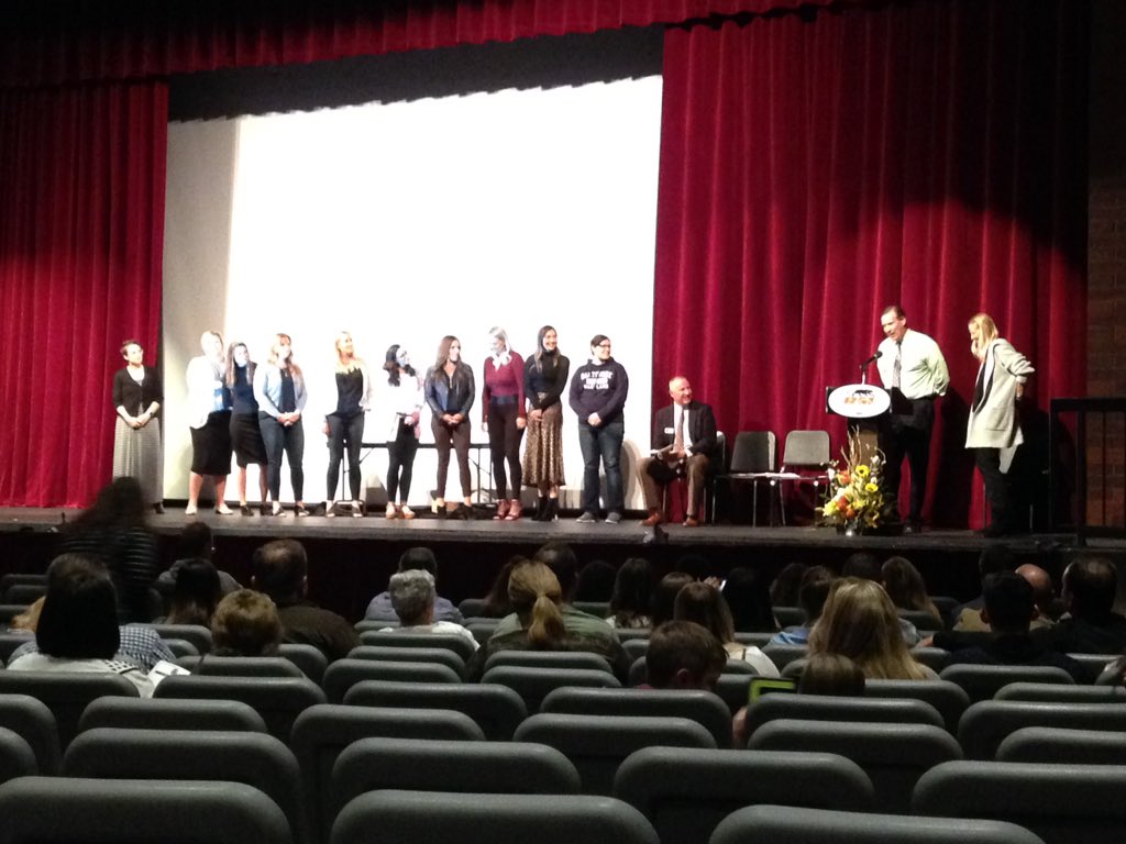MVTAthletics's tweet image. The Coaches Sullivan and their 1999 state championship volleyball team were recognized tonight at the Mesa City Sports Hall of Fame  ceremony. #campusofchampions #WeNotMe
