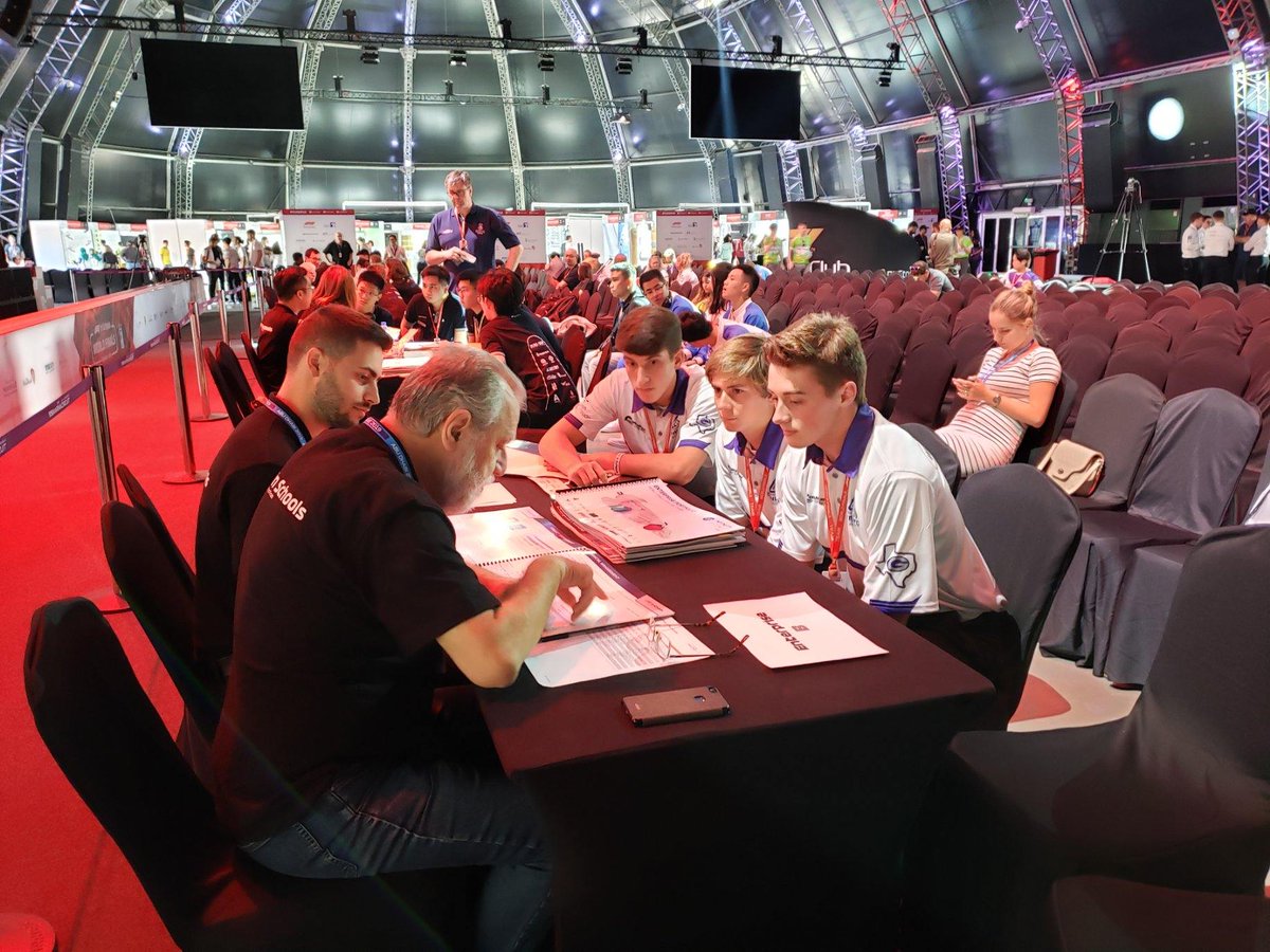 ghslegacyracing's tweet image. Just finshed up our Enterprise review, thank you so much @F1inSchoolsHQ for your invaluable feedback. This will lead to many amazing portfolios in the future!
#f1swfmoment
#abudhabi2019
#f1inschoolsworldfinals2019
#f1synergyracing