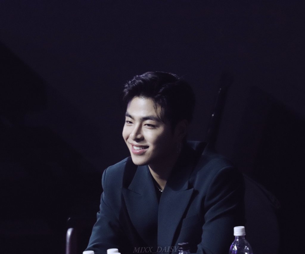 Miss you, hope you have a great day!  #JUNHOE  #iKON #구준회  #아이콘  #ジュネ