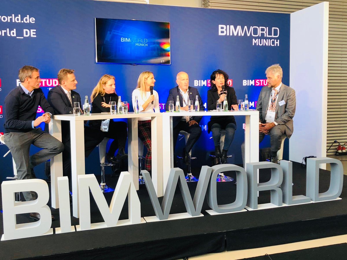 a3_bau's tweet photo. Jens #Pottharst, Leiter der Kommunikation der @buildingSMARTde , „spoilert“ auf der @BIMWorld_DE von einem demnächst erscheinenden Studienergebnis, das besagt, „dass sich 50% von 740 deutschen Bauunternehmen nicht mit der Digitalisierung befassen!“

#BIMWorld | #BIM | #a3BAU https://t.co/Lto5EZxQje