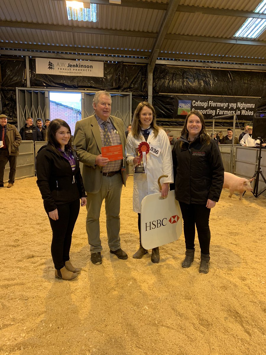 Enillydd y Menter Moch! Winner of the Menter Moch! 🏆🐷
Llongyfarchiadau / Congrats  ELIN WILLIAMS (MALDWYN/MONTGOMERY) 🎉
<a href="/MenterMochCymru/">Menter Moch Cymru</a>