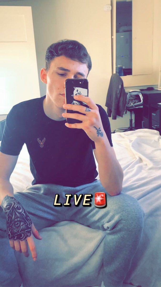 LIVE🚨

Twitch.tv/Divssss

Trying out the new 2v2 gunfight in game tourneys with the roundest and soundest @Benn_Davies14🔥 Will be going all day, AGAIN!

#StayFierce #FierceFam 🐉