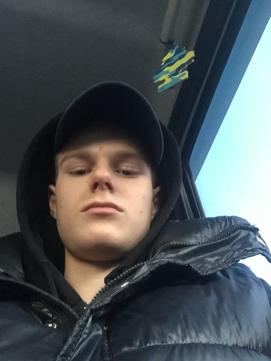 tikhonov_7's tweet photo. Еду учиться https://t.co/vRSccKTBTJ
