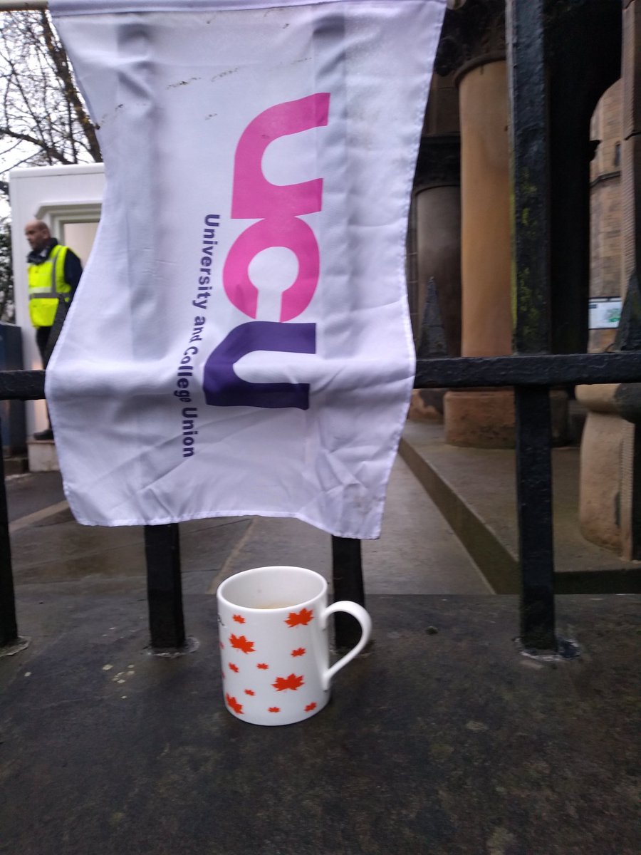 GardhamJulie's tweet photo. On way to @UCUGlasgow picket this morning wishing UK HE would invest in its staff as much as buildings; #DCDC19 mug coming in handy for coffee in the cold meanwhile ☕ #UCUstrike https://t.co/F1ceBxioKa